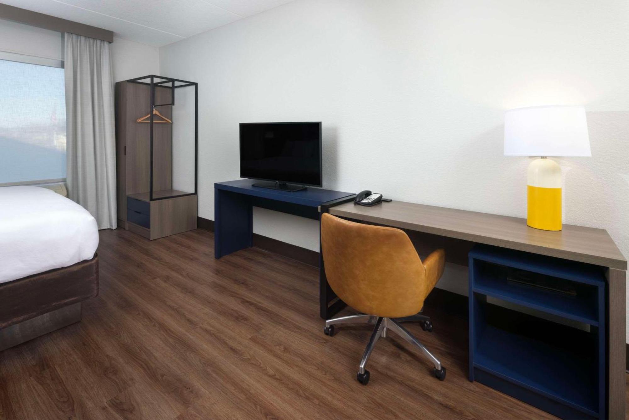 Comfort Suites Outlet Center Asheville Exteriér fotografie